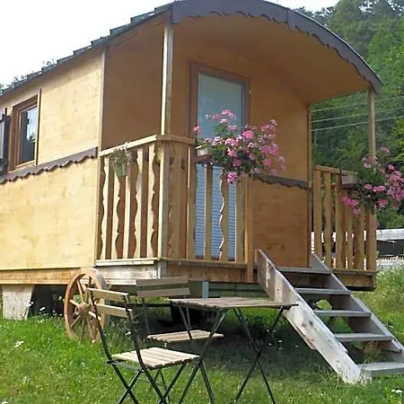 Bed & Breakfast Roulottes Django Et Bella
