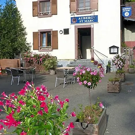 Roulottes Django Et Bella Bed & Breakfast