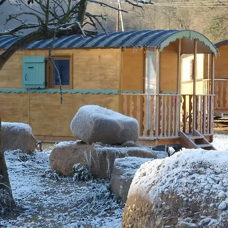 לינה וארוחת בוקר Roulottes Django Et Bella גברשוויר