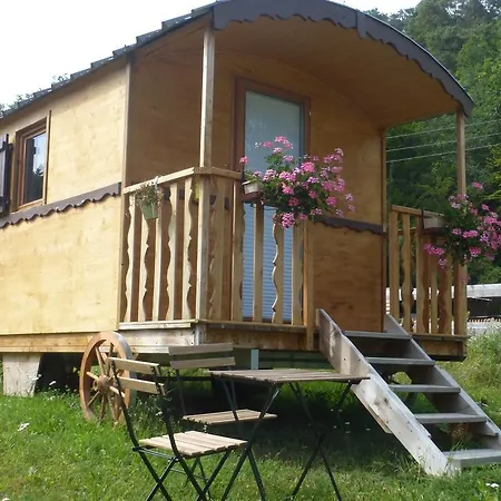Bed & Breakfast Roulottes Django Et Bella Gueberschwihr
